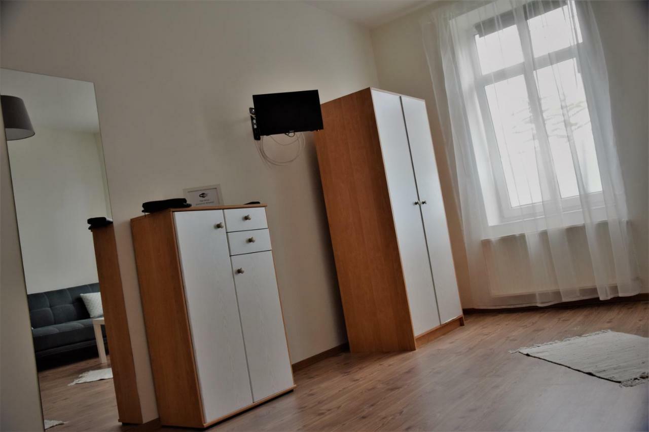 L&R Apartment Gyor Exterior photo
